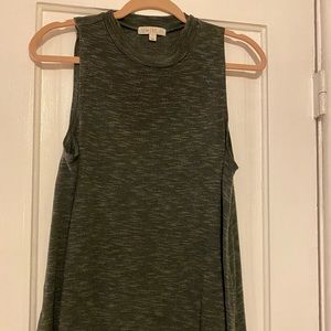 Forest green sleeveless tank top